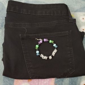 Jeans shorts, 1 bracelet
